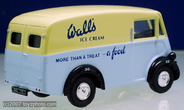 Corgi Ref.Nr.99801, Morris J Van Walls Ice cream