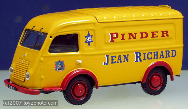 Corgi Ref.Nr.70502, Renault 1000kg Pinder Jean Richard