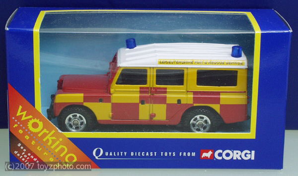 Corgi Ref.Nr.57905, Land Rover Leicestershire Fire and Rescue