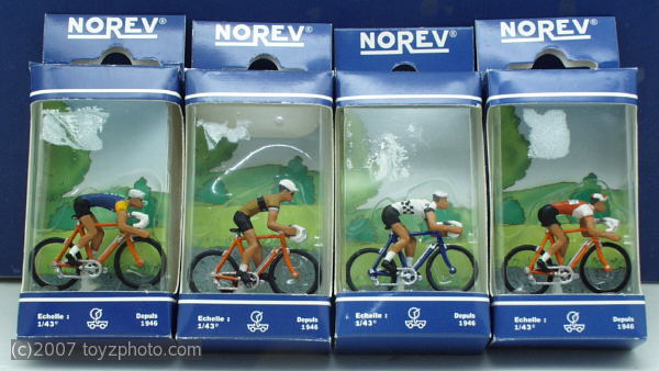 Norev, Tour de France Lot 4 cyclistes+panneau