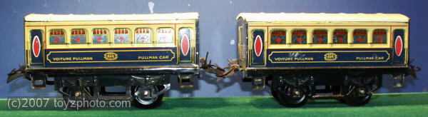 Hornby, O Meccano France Lot of 2 Pullman Cars